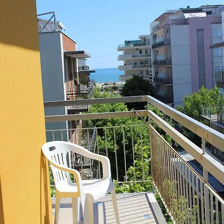 Amados Hotell 2*